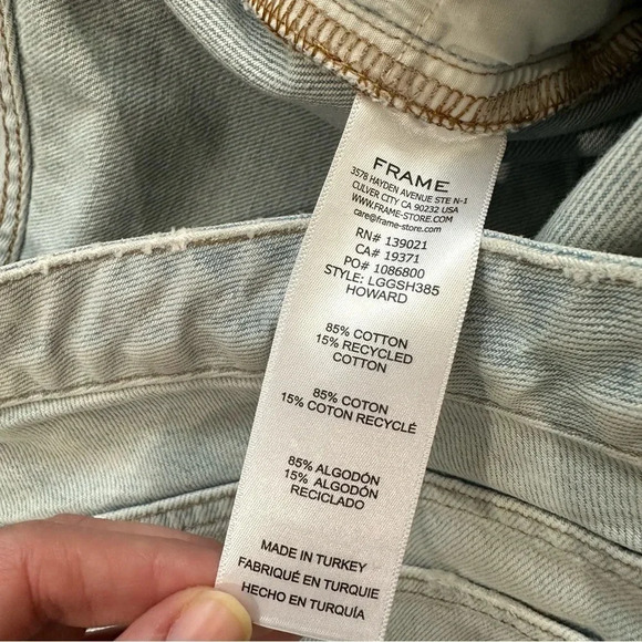 Frame Women's Le Grand Garcon Shorts Light Wash Denim with Raw Hem Size 32 GUC - Picture 8 of 9